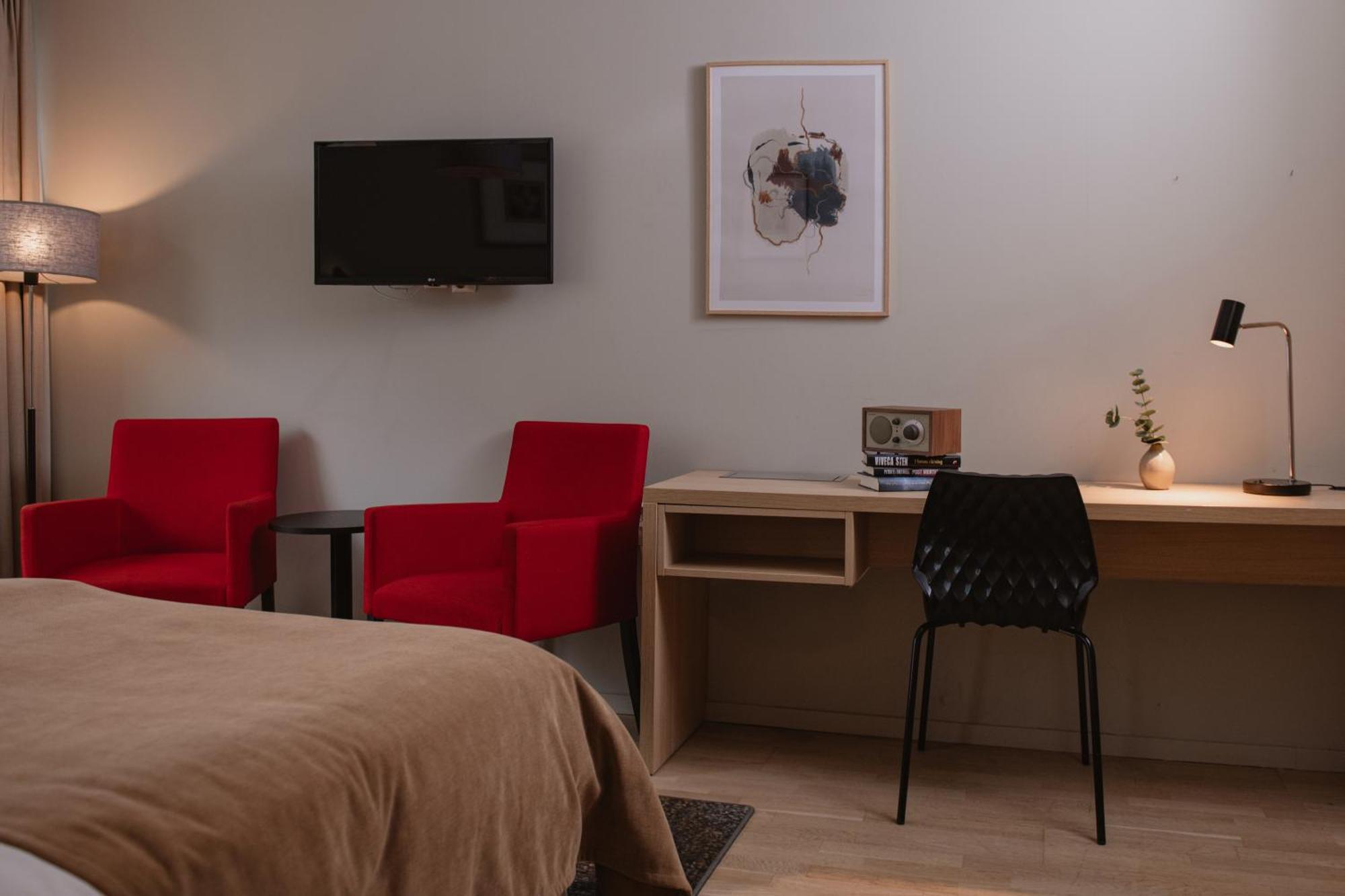 Clarion Collection Odin 4*